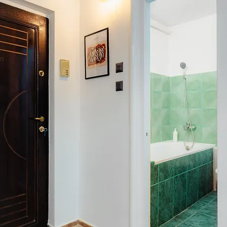 Central Modern Apartment - Victory Square Near Government Building Bucarest Esterno foto