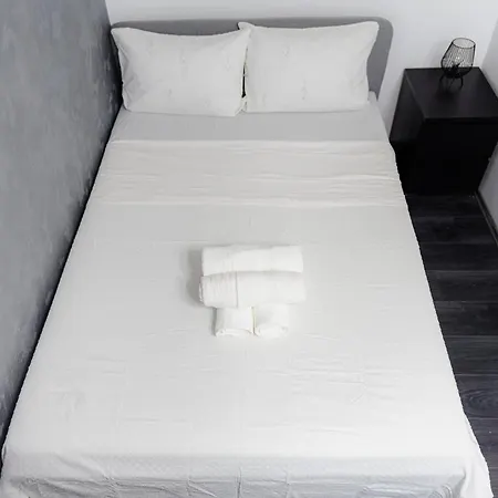 Central Modern Apartment - Victory Square Near Government Building Bucarest Esterno foto